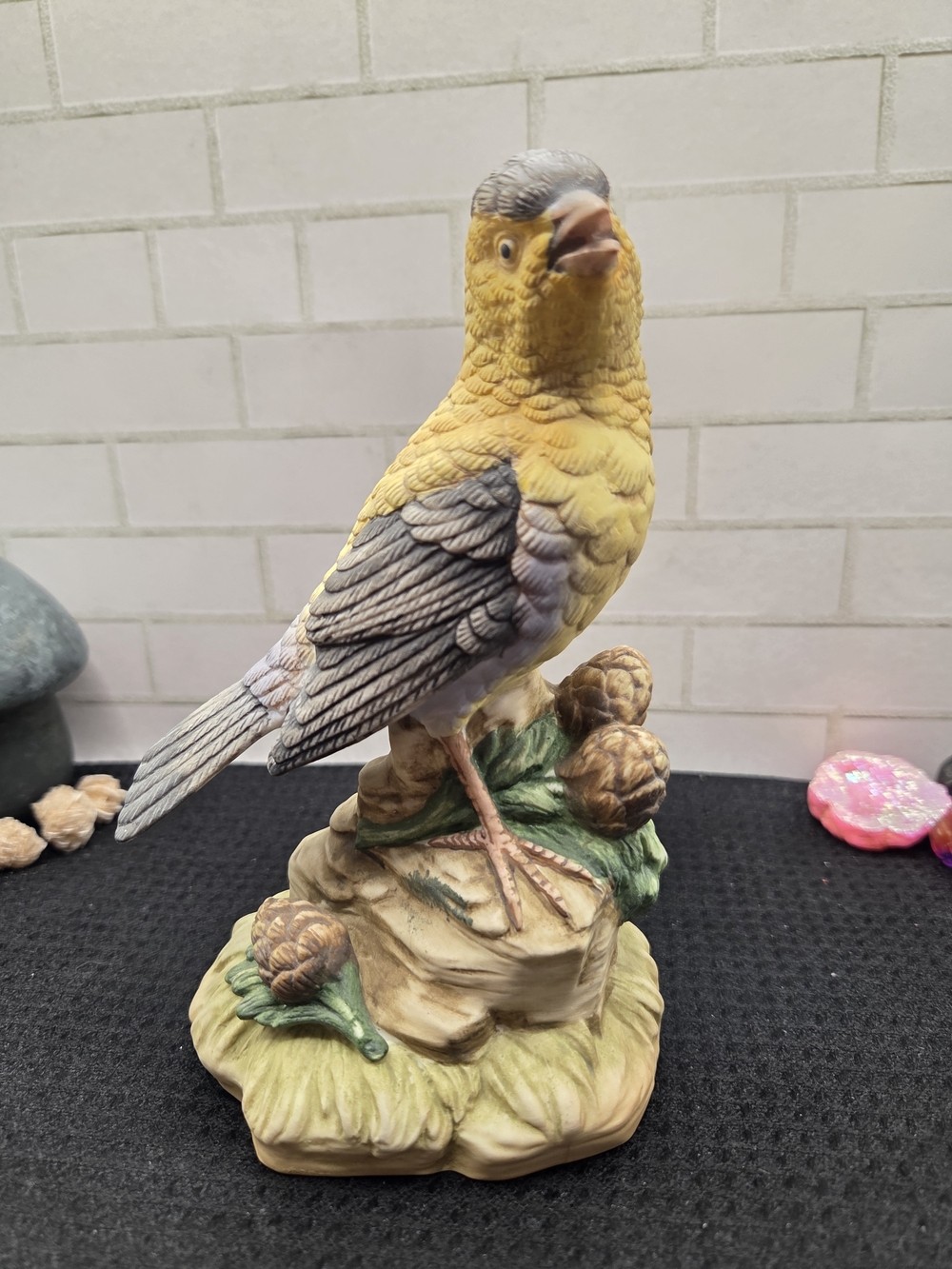 P197. Vintage Lefton Yellow Ceramic Goldfinch Bird Figurine Decorative Home Art
